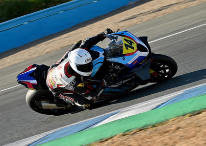 India's 19-year-old Kavin Quintal shines on Superbike debut in Spain. | India's 19-year-old Kavin Quintal shines on Superbike debut in Spain.