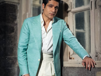 This is how Sunny Hinduja reacted after a netizen requested him not to smoke so much | This is how Sunny Hinduja reacted after a netizen requested him not to smoke so much