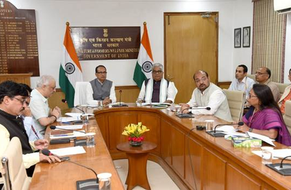 Toxic Delhi air: Union ministries, states discuss strategies to curb stubble burning | Toxic Delhi air: Union ministries, states discuss strategies to curb stubble burning