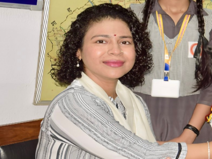 IAS officer Durga Shakti Nagpal faces Rs 1.63 crore fine over extended stay at govt bungalow | IAS officer Durga Shakti Nagpal faces Rs 1.63 crore fine over extended stay at govt bungalow