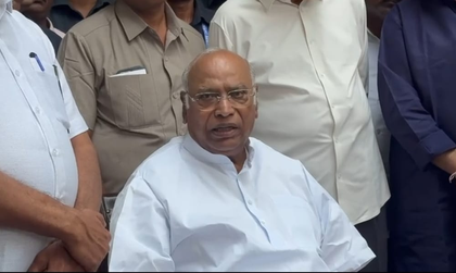 Not acceptable to throw shoe at judges in the name of religion: Kharge | Not acceptable to throw shoe at judges in the name of religion: Kharge Not acceptable to throw shoe at judges in the name of religion: Kharge | Not acceptable to throw shoe at judges in the name of religion: Kharge