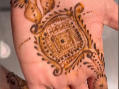 Priyanka Chopra Jonas flaunts ‘Nicholas’ mehendi ahead of Karva Chauth | Priyanka Chopra Jonas flaunts ‘Nicholas’ mehendi ahead of Karva Chauth