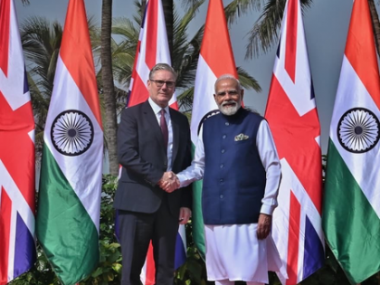 PM Modi meets Keir Starmer in Mumbai for strengthening India-UK ties | PM Modi meets Keir Starmer in Mumbai for strengthening India-UK ties