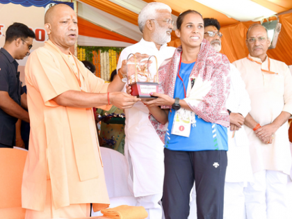 At 36th Regional Sports meet, CM Yogi honours outstanding players, offers success mantra | At 36th Regional Sports meet, CM Yogi honours outstanding players, offers success mantra At 36th Regional Sports meet, CM Yogi honours outstanding players, offers success mantra | At 36th Regional Sports meet, CM Yogi honours outstanding players, offers success mantra
