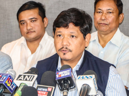 CM Sangma appeals for peace after clash near Assam-Meghalaya border | CM Sangma appeals for peace after clash near Assam-Meghalaya border CM Sangma appeals for peace after clash near Assam-Meghalaya border | CM Sangma appeals for peace after clash near Assam-Meghalaya border