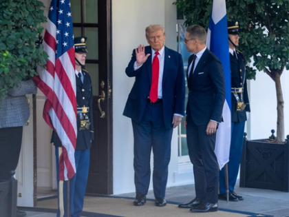 Trump suggests expelling Spain from NATO | Trump suggests expelling Spain from NATO Trump suggests expelling Spain from NATO | Trump suggests expelling Spain from NATO
