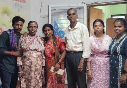 Kerala: Reunited after nine years, Kozhikode woman returns home | Kerala: Reunited after nine years, Kozhikode woman returns home Kerala: Reunited after nine years, Kozhikode woman returns home | Kerala: Reunited after nine years, Kozhikode woman returns home