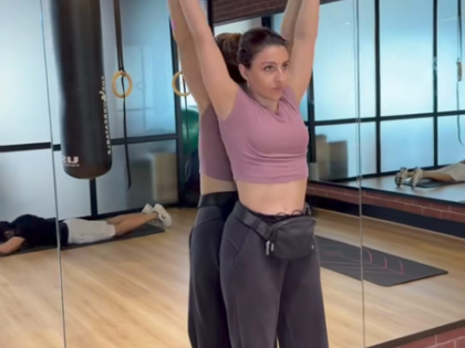 Soha Ali Khan shows how to combine your pre- Diwali spring cleaning with workout | Soha Ali Khan shows how to combine your pre- Diwali spring cleaning with workout