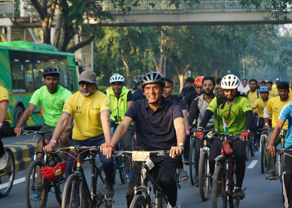 Mandaviya leads ‘Sundays on Cycle’ in New Delhi with doctors and health professionals | Mandaviya leads ‘Sundays on Cycle’ in New Delhi with doctors and health professionals