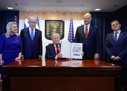 Great and beautiful day: Trump writes in Knesset guestbook as Hamas releases 20 hostages | Great and beautiful day: Trump writes in Knesset guestbook as Hamas releases 20 hostages