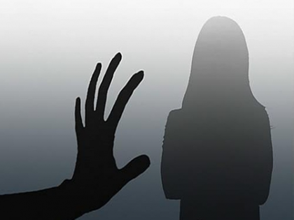 Karnataka: Woman gang-raped in Chikkaballapur; two arrested | Karnataka: Woman gang-raped in Chikkaballapur; two arrested