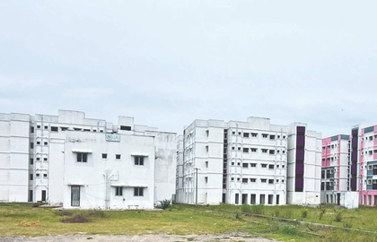 After delays, TNUHDB to inaugurate 1,152-flat housing project in Tiruvallur by Dec | After delays, TNUHDB to inaugurate 1,152-flat housing project in Tiruvallur by Dec After delays, TNUHDB to inaugurate 1,152-flat housing project in Tiruvallur by Dec | After delays, TNUHDB to inaugurate 1,152-flat housing project in Tiruvallur by Dec