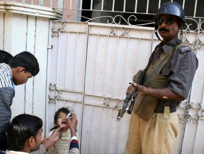 Pakistan: Constable deployed for polio team's security shot dead in Khyber Pakhtunkhwa | Pakistan: Constable deployed for polio team's security shot dead in Khyber Pakhtunkhwa Pakistan: Constable deployed for polio team's security shot dead in Khyber Pakhtunkhwa | Pakistan: Constable deployed for polio team's security shot dead in Khyber Pakhtunkhwa