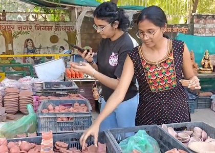 Rajasthan: Earthen lamps in high demand, swadeshi campaign lifts fortunes of potters | Rajasthan: Earthen lamps in high demand, swadeshi campaign lifts fortunes of potters Rajasthan: Earthen lamps in high demand, swadeshi campaign lifts fortunes of potters | Rajasthan: Earthen lamps in high demand, swadeshi campaign lifts fortunes of potters