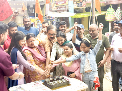 Sharad Kelkar-starrer ‘Tumm Se Tumm Tak’ clocks 100 episodes, celebrations light up sets | Sharad Kelkar-starrer ‘Tumm Se Tumm Tak’ clocks 100 episodes, celebrations light up sets Sharad Kelkar-starrer ‘Tumm Se Tumm Tak’ clocks 100 episodes, celebrations light up sets | Sharad Kelkar-starrer ‘Tumm Se Tumm Tak’ clocks 100 episodes, celebrations light up sets