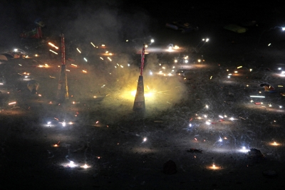 'Test case basis': SC allows limited use of green crackers in Delhi-NCR for Diwali | 'Test case basis': SC allows limited use of green crackers in Delhi-NCR for Diwali 'Test case basis': SC allows limited use of green crackers in Delhi-NCR for Diwali | 'Test case basis': SC allows limited use of green crackers in Delhi-NCR for Diwali
