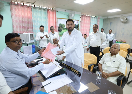 Tejashwi Yadav files nomination from Raghopur, promises change and development | Tejashwi Yadav files nomination from Raghopur, promises change and development