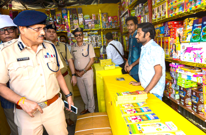 Major reshuffle in Kolkata Police ahead of Bengal Assembly polls | Major reshuffle in Kolkata Police ahead of Bengal Assembly polls Major reshuffle in Kolkata Police ahead of Bengal Assembly polls | Major reshuffle in Kolkata Police ahead of Bengal Assembly polls