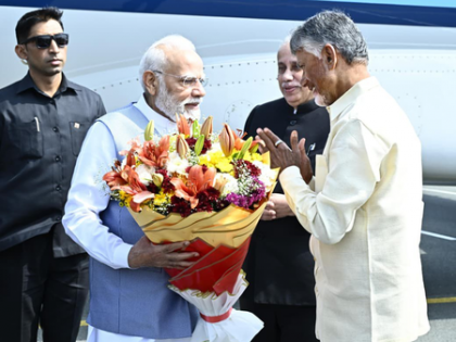 PM Modi offers prayers at Srisailam temple in Andhra Pradesh | PM Modi offers prayers at Srisailam temple in Andhra Pradesh PM Modi offers prayers at Srisailam temple in Andhra Pradesh | PM Modi offers prayers at Srisailam temple in Andhra Pradesh