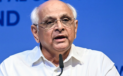 Gujarat ministers, except CM Patel, resign ahead of cabinet reshuffle | Gujarat ministers, except CM Patel, resign ahead of cabinet reshuffle Gujarat ministers, except CM Patel, resign ahead of cabinet reshuffle | Gujarat ministers, except CM Patel, resign ahead of cabinet reshuffle