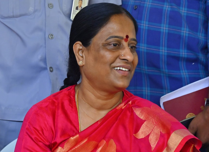 Telangana Minister Konda Surekha skips Cabinet meet amid row over ex-OSD | Telangana Minister Konda Surekha skips Cabinet meet amid row over ex-OSD Telangana Minister Konda Surekha skips Cabinet meet amid row over ex-OSD | Telangana Minister Konda Surekha skips Cabinet meet amid row over ex-OSD
