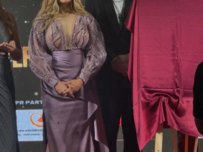 Rakhi Sawant opens up about receiving love and support from Shah Rukh Khan and Salman Khan | Rakhi Sawant opens up about receiving love and support from Shah Rukh Khan and Salman Khan Rakhi Sawant opens up about receiving love and support from Shah Rukh Khan and Salman Khan | Rakhi Sawant opens up about receiving love and support from Shah Rukh Khan and Salman Khan