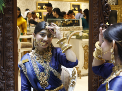 Gold, silver decline nearly 1 pc as profit booking offsets demand | Gold, silver decline nearly 1 pc as profit booking offsets demand Gold, silver decline nearly 1 pc as profit booking offsets demand | Gold, silver decline nearly 1 pc as profit booking offsets demand