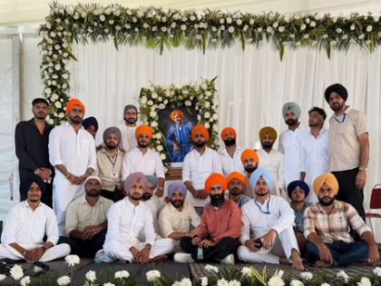 Ammy Virk mourns loss of Rajvir Jawanda: He took along countless prayers with him | Ammy Virk mourns loss of Rajvir Jawanda: He took along countless prayers with him Ammy Virk mourns loss of Rajvir Jawanda: He took along countless prayers with him | Ammy Virk mourns loss of Rajvir Jawanda: He took along countless prayers with him