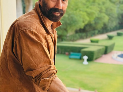 Sunny Deol kicks off his birthday with firecrackers & warm wishes | Sunny Deol kicks off his birthday with firecrackers & warm wishes Sunny Deol kicks off his birthday with firecrackers & warm wishes | Sunny Deol kicks off his birthday with firecrackers & warm wishes