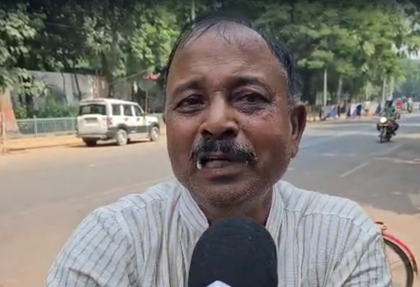 RJD's Madan Shah breaks down outside Lalu's residence, claims tickets on sale for Rs 2.7 crore | RJD's Madan Shah breaks down outside Lalu's residence, claims tickets on sale for Rs 2.7 crore