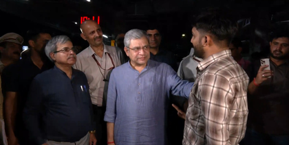 12,000 special trains operating, stop overcrowding rumours, appeals Railway Minister Vaishnaw amid festive rush | 12,000 special trains operating, stop overcrowding rumours, appeals Railway Minister Vaishnaw amid festive rush 12,000 special trains operating, stop overcrowding rumours, appeals Railway Minister Vaishnaw amid festive rush | 12,000 special trains operating, stop overcrowding rumours, appeals Railway Minister Vaishnaw amid festive rush