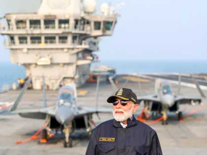 PM Modi hails Swadeshi might with home-grown warships, submarines' induction into Navy | PM Modi hails Swadeshi might with home-grown warships, submarines' induction into Navy PM Modi hails Swadeshi might with home-grown warships, submarines' induction into Navy | PM Modi hails Swadeshi might with home-grown warships, submarines' induction into Navy