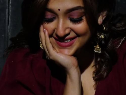 Monali Thakur cherishes happy memories of Diwali, prays for abundance for every soul | Monali Thakur cherishes happy memories of Diwali, prays for abundance for every soul