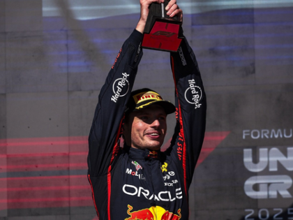 Verstappen tightens F1 title race with dominant win at United States GP | Verstappen tightens F1 title race with dominant win at United States GP Verstappen tightens F1 title race with dominant win at United States GP | Verstappen tightens F1 title race with dominant win at United States GP