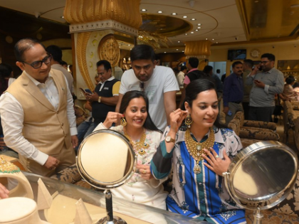 Gold shines on softer Dollar; prices rise over 0.7 pc on MCX | Gold shines on softer Dollar; prices rise over 0.7 pc on MCX Gold shines on softer Dollar; prices rise over 0.7 pc on MCX | Gold shines on softer Dollar; prices rise over 0.7 pc on MCX