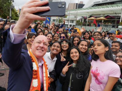 Time to spread happiness, positivity: New Zealand PM Luxon extends Diwali wishes | Time to spread happiness, positivity: New Zealand PM Luxon extends Diwali wishes Time to spread happiness, positivity: New Zealand PM Luxon extends Diwali wishes | Time to spread happiness, positivity: New Zealand PM Luxon extends Diwali wishes