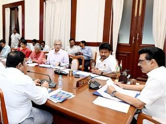 CM Stalin reviews situation as heavy rain lashes TN; areas inundated | CM Stalin reviews situation as heavy rain lashes TN; areas inundated CM Stalin reviews situation as heavy rain lashes TN; areas inundated | CM Stalin reviews situation as heavy rain lashes TN; areas inundated