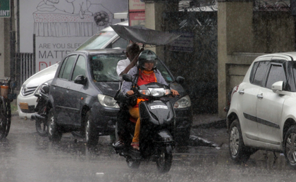 Deep depression over southwest Bay of Bengal likely to intensify; red and orange alerts issued in TN | Deep depression over southwest Bay of Bengal likely to intensify; red and orange alerts issued in TN Deep depression over southwest Bay of Bengal likely to intensify; red and orange alerts issued in TN | Deep depression over southwest Bay of Bengal likely to intensify; red and orange alerts issued in TN