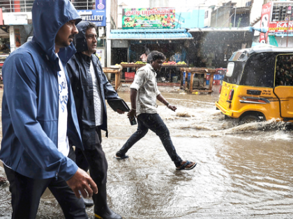 Heavy rain lashes TN as new low-pressure system forms over Bay of Bengal | Heavy rain lashes TN as new low-pressure system forms over Bay of Bengal