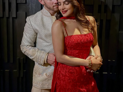 Priyanka Chopra shares Diwali with people 'who hadn’t discovered its beauty' | Priyanka Chopra shares Diwali with people 'who hadn’t discovered its beauty' Priyanka Chopra shares Diwali with people 'who hadn’t discovered its beauty' | Priyanka Chopra shares Diwali with people 'who hadn’t discovered its beauty'