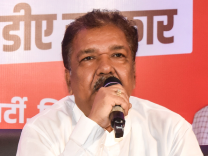'Maha-Lathbandhan' of chaos-makers: NDA leaders on Oppn's seat tussle in Bihar | 'Maha-Lathbandhan' of chaos-makers: NDA leaders on Oppn's seat tussle in Bihar
