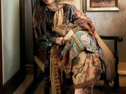 Rhea Kapoor praises Indian artisans as she wraps up Diwali season with Sonam Kapoor | Rhea Kapoor praises Indian artisans as she wraps up Diwali season with Sonam Kapoor Rhea Kapoor praises Indian artisans as she wraps up Diwali season with Sonam Kapoor | Rhea Kapoor praises Indian artisans as she wraps up Diwali season with Sonam Kapoor