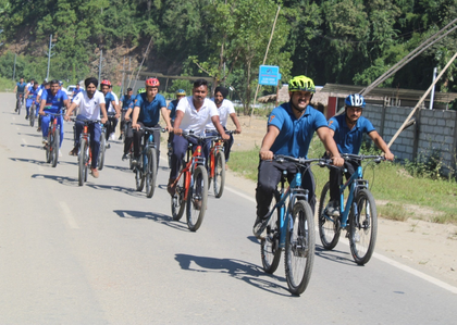 Arunachal: Army, ITBP organise cycle rally to promote ‘Fit India’ initiative | Arunachal: Army, ITBP organise cycle rally to promote ‘Fit India’ initiative Arunachal: Army, ITBP organise cycle rally to promote ‘Fit India’ initiative | Arunachal: Army, ITBP organise cycle rally to promote ‘Fit India’ initiative