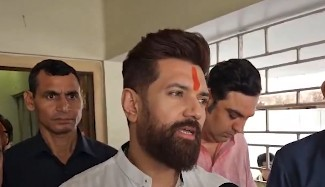 Chirag Paswan slams Tejashwi Yadav, says Grand Alliance 'completely destroyed' | Chirag Paswan slams Tejashwi Yadav, says Grand Alliance 'completely destroyed' Chirag Paswan slams Tejashwi Yadav, says Grand Alliance 'completely destroyed' | Chirag Paswan slams Tejashwi Yadav, says Grand Alliance 'completely destroyed'