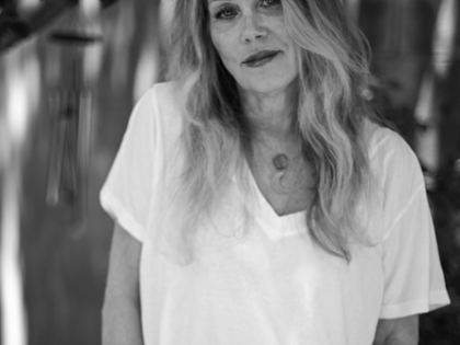 Christina Applegate says she wrote Memoir to make people feel less alone | Christina Applegate says she wrote Memoir to make people feel less alone