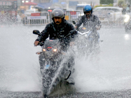 Heavy rain, thunderstorms likely in TN, Puducherry, Andhra today | Heavy rain, thunderstorms likely in TN, Puducherry, Andhra today