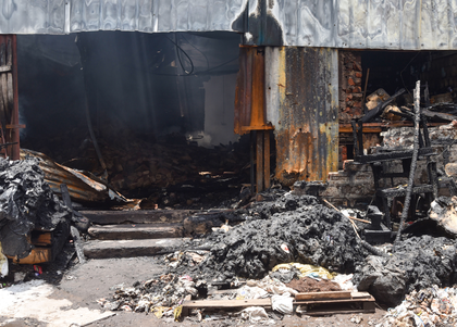 Major fire breaks out at printing press on Amherst Street in Kolkata | Major fire breaks out at printing press on Amherst Street in Kolkata Major fire breaks out at printing press on Amherst Street in Kolkata | Major fire breaks out at printing press on Amherst Street in Kolkata