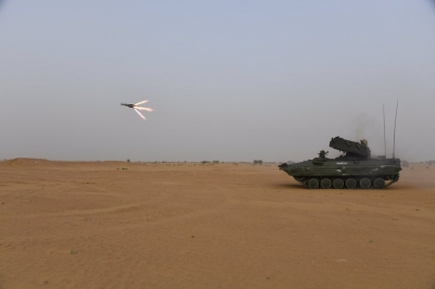 Defence Ministry gives nod for buying military hardware worth Rs 79,000 crore | Defence Ministry gives nod for buying military hardware worth Rs 79,000 crore Defence Ministry gives nod for buying military hardware worth Rs 79,000 crore | Defence Ministry gives nod for buying military hardware worth Rs 79,000 crore