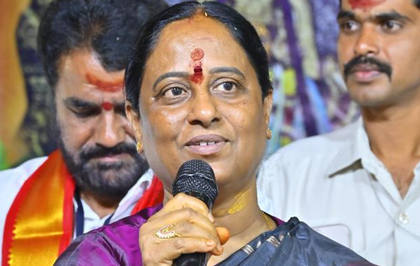 Telangana minister Surekha apologises to CM for daughter’s outbursts | Telangana minister Surekha apologises to CM for daughter’s outbursts Telangana minister Surekha apologises to CM for daughter’s outbursts | Telangana minister Surekha apologises to CM for daughter’s outbursts