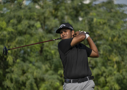 Golf: Anshul Mishra in sight of Top-10 as four Indians make cut in AAC in Dubai | Golf: Anshul Mishra in sight of Top-10 as four Indians make cut in AAC in Dubai